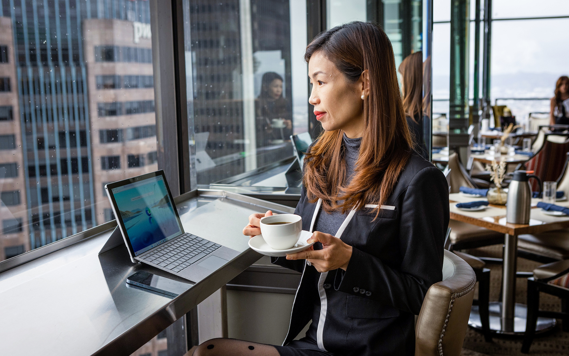 Flexible Workspaces with WiFi Access at City Club LA in City LA