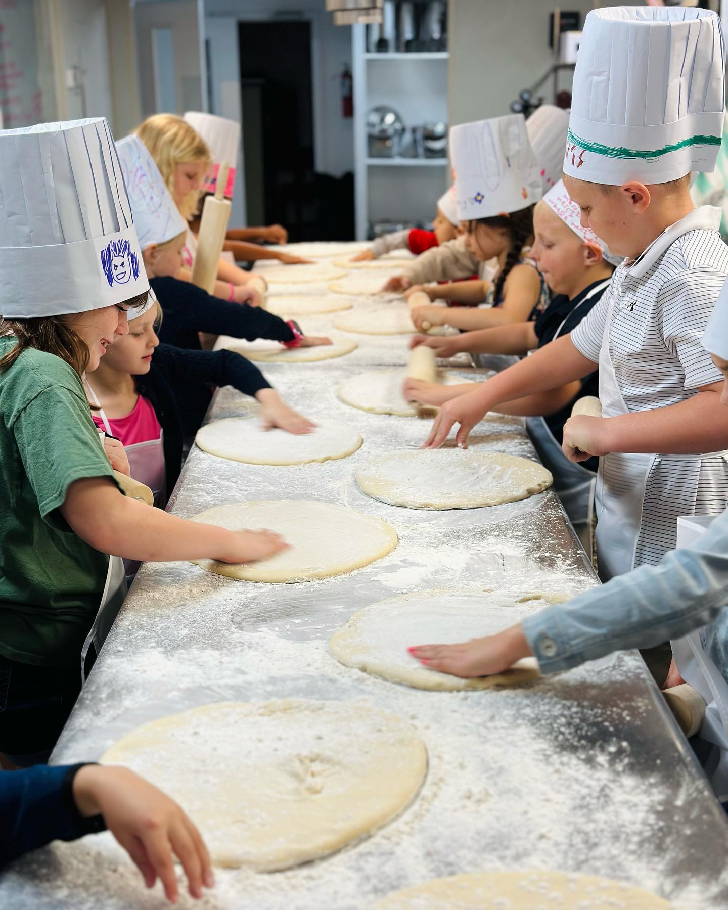 Kids pizza making class