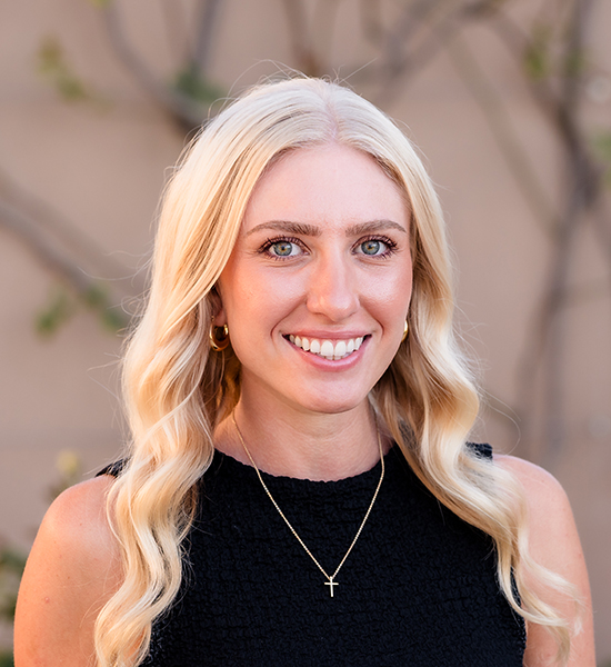 Paulina James headshot