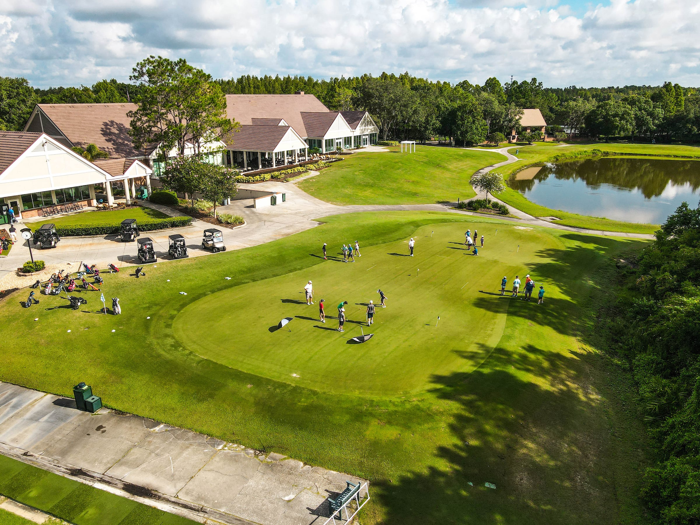 Hunters green country club putting green