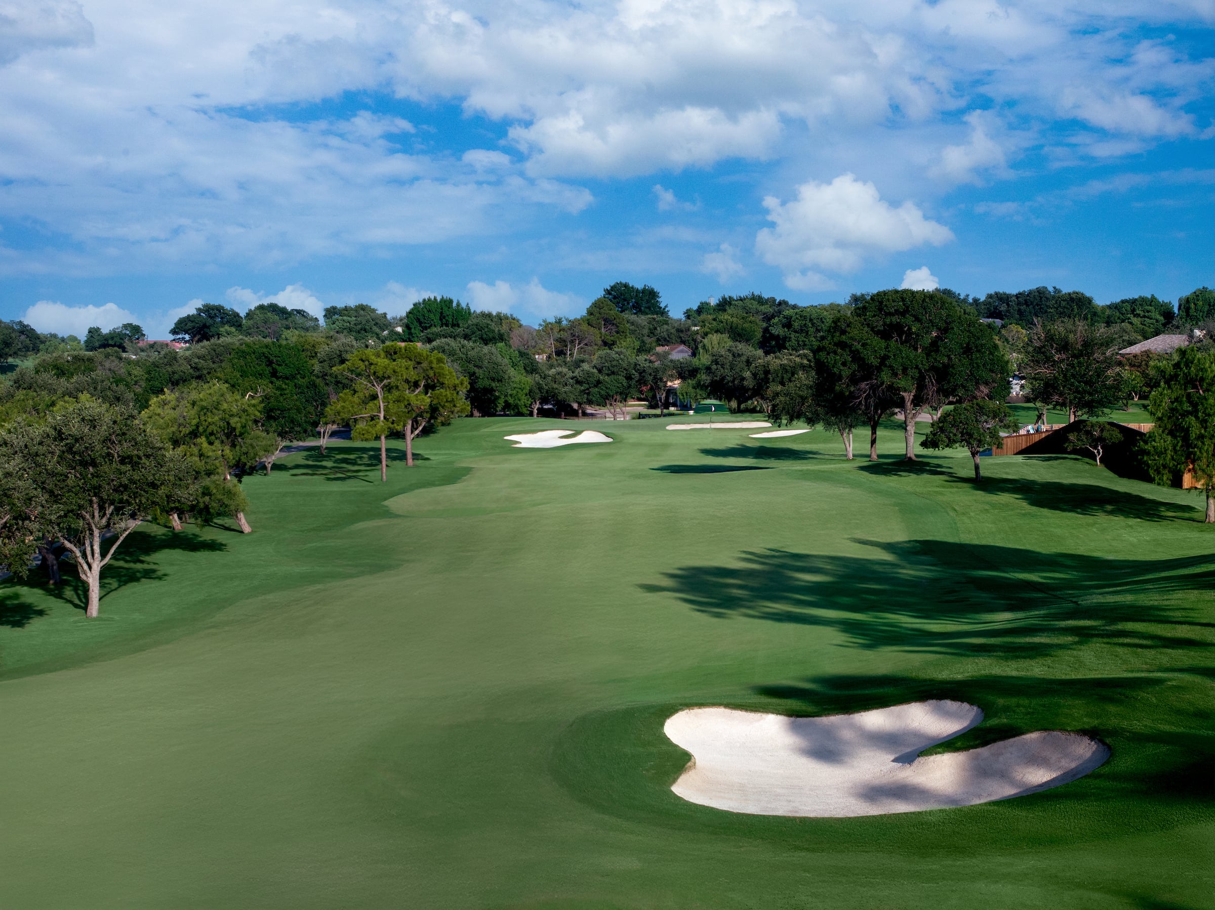 view of a golf course hole