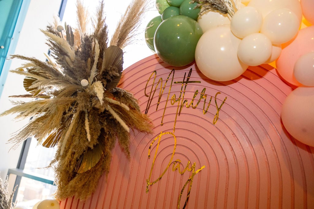 Mother’s Day Brunch Decor & Sign