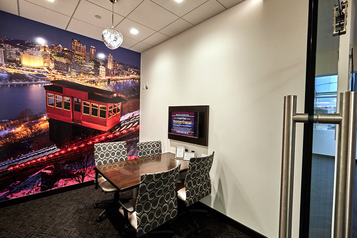 Rivers Club Touchdown Meeting Room