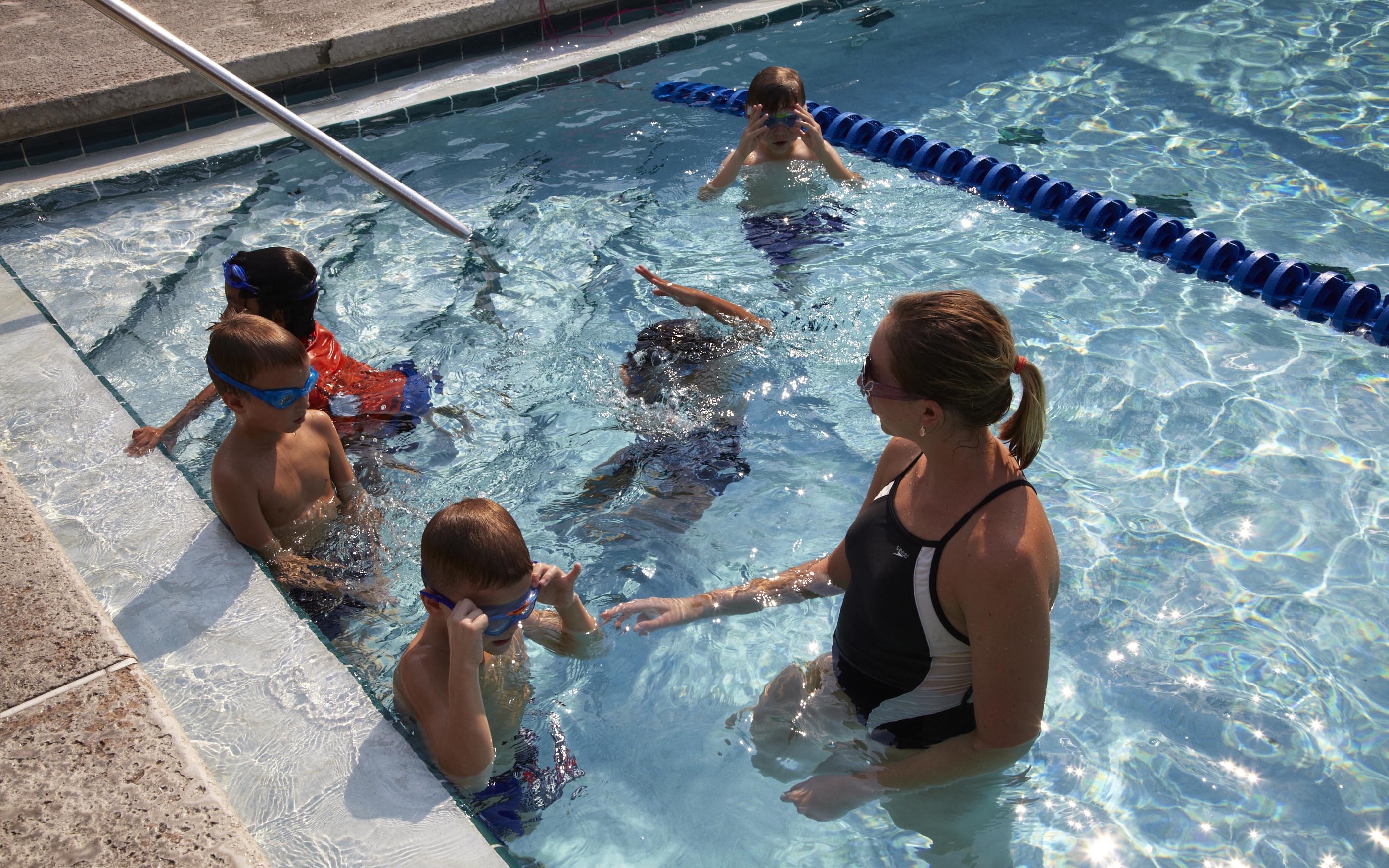 Hawkstone Country Club - Kids in pool