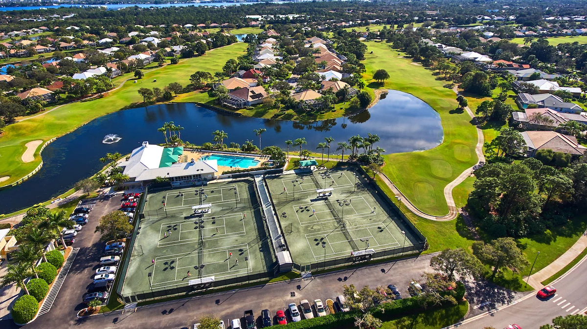 Monarch Country Club - Tennis Drone