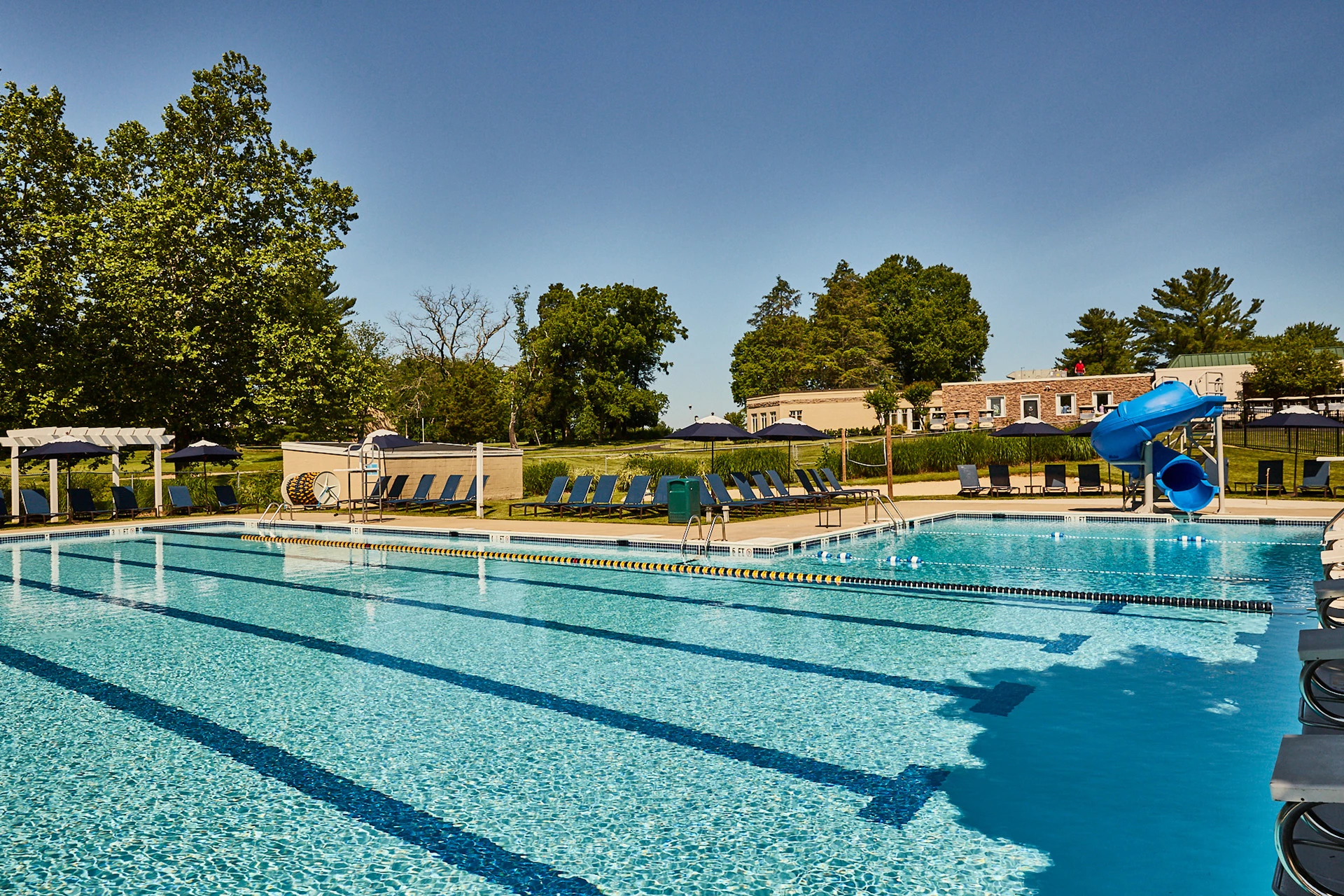 Norbeck Country Club - Pool