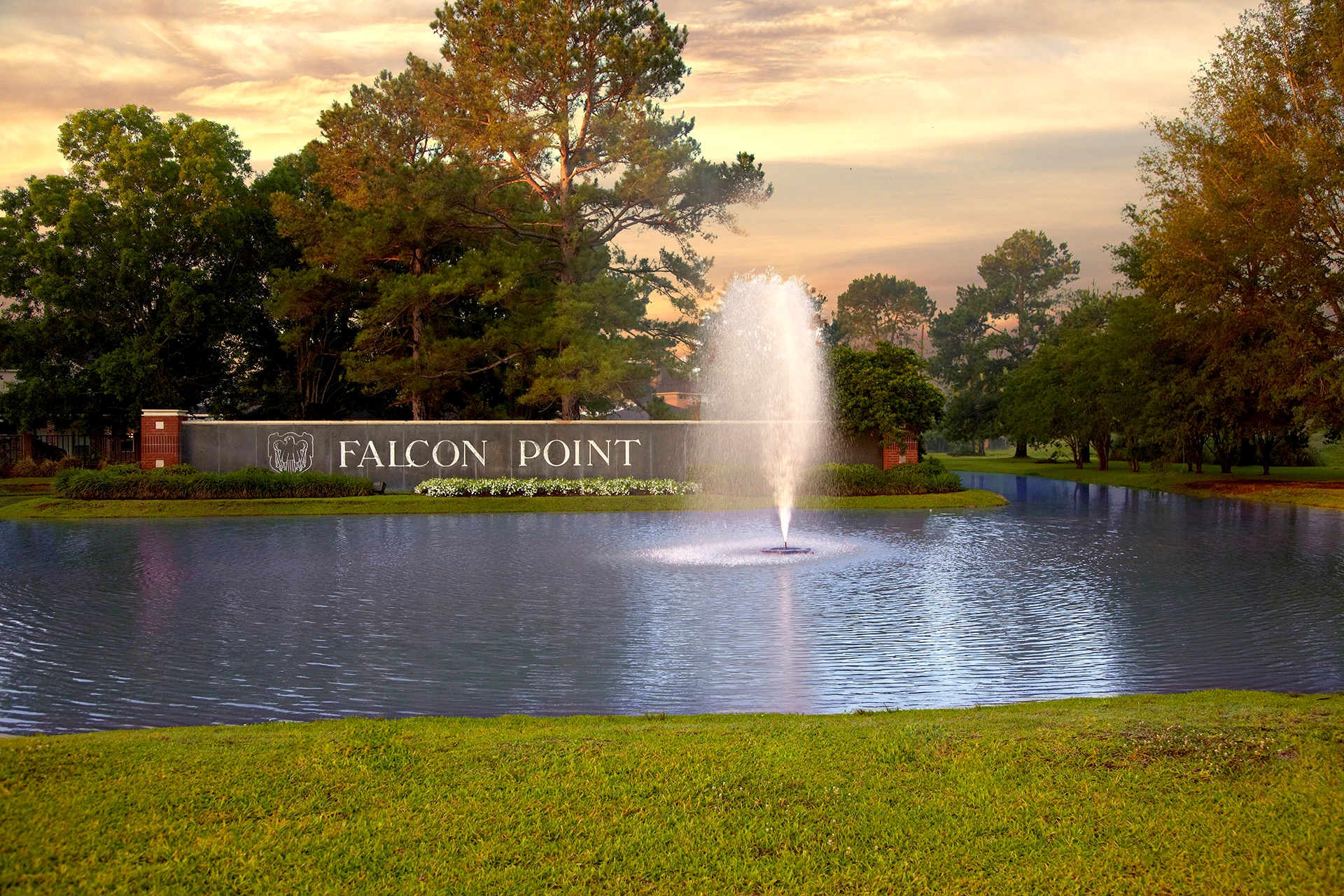 The Club at Falcon Point - Sign