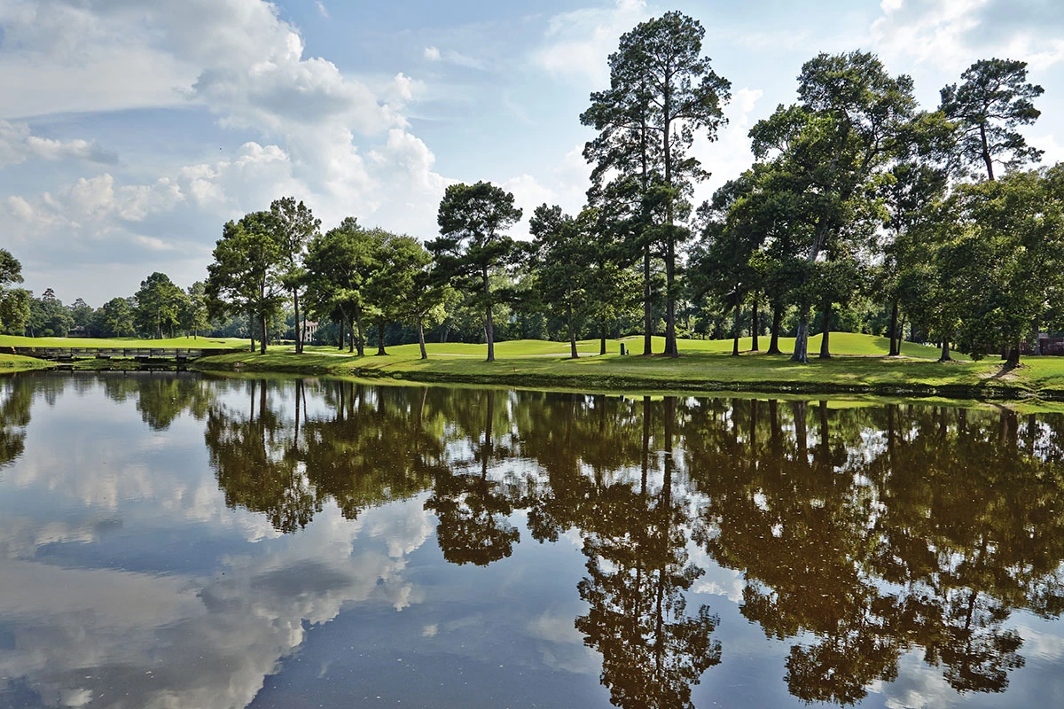 The Woodlands Country Club golf course water feature